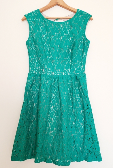 En Focus Studio green lace dress - Picture 2 of 8
